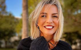 Em 2018, concorreu ao festival da canção com o tema para sorrir eu não preciso de nada. Catarina Miranda Fala Sobre O Aborto Tenho O Direito De Estar Mal Mas Ha Casos Piores Vip Pt