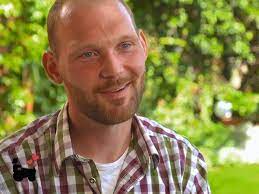 Einmal des deutschen fernsehsenders rtl und außerdem des österreichischen fernsehsenders atv, in der landwirte (später auch landwirtinnen) lebensgefährten suchen. Bauer Sucht Frau Hannes Hofft Auf Den Lottosechser Facebook