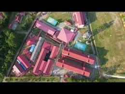 Senarai sekolah menengah terbaikdi malaysia berikut berdasarkan pencapaian keseluruhan sijil pelajaran malaysia. Sekolah Menengah Agama Chenor Maran Pahang Malaysia 2020 Aerial Photography Dji Mavic Air 2 Youtube