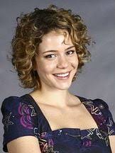 Julia Leal Youssef : A biografia