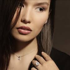 Caractéristiques du collier en or