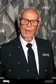 26 01 04 hi-res stock photography and images