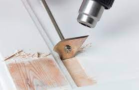 Im ersten arbeitsgang wird die farbe mit einem gut gewässerten schwamm eingeweicht (boden gut abdecken). Farbe Und Lack Entfernen Infos Und Hilfsmittel Obi