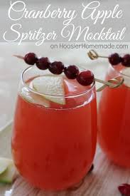 10 Sparkling Drinks To Keep You Celebrating All Night Long Pinkwhen Mocktail Recipe Apple Cranberry Yummy Drinks