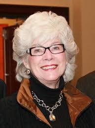 Ramona Paul's Instagram, Twitter & Facebook