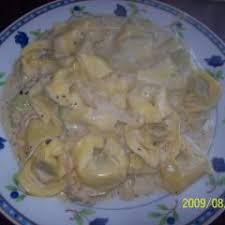 Tortellini Mit Kase Sahne Sauce Rezept Kase Sahne Sauce Lebensmittel Essen Tortellini