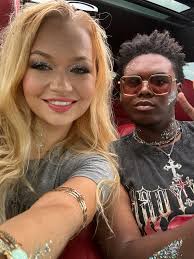 Forever wishing I could live this night every night @kesha WE LOVE YOU