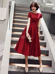 We've put together a list of our favorite appetizers, main dishes, side dishes, desserts, and drinks for a grad party that's not to be missed. Prom Dress 2021 Short Sleeve Tea Length Formal Dinner Graduation Party Dresses Milanoo Com