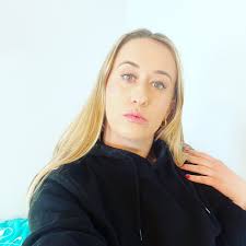 Remembering when I modeled for a light painting photoshoot a few years back  in a dance inspired outfit...can't wait until the weather feels warm enough  for more outside gigs! Photo credits to