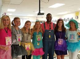 Top 33 Best School Halloween Costume Ideas School Halloween Costumes Teacher Halloween Costumes Team Halloween Costumes