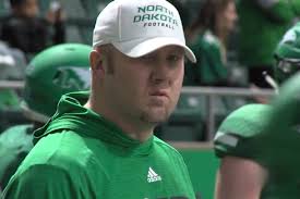 Eight years after his recruiting visit, Zach Driscoll winds up between the  pipes at UND