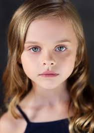Fan Casting Scarlett Bowles as Abigail Thornton in It Happened One Summer