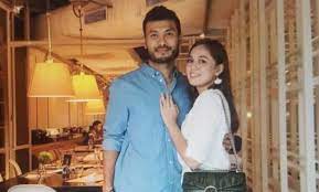 Read nelydia senrose from the story biodata dan pelbagai by balqisrokhaizan278 (fattahamin) with 97 reads. Jutawan Muda Kekasih Baru Nelydia Senrose