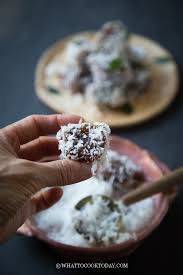 Paduan crepes pisang dan bolu vanila menjadi sangat pas untuk akhir pekan seperti sekarang ini. Ongol Ongol Tepung Kanji Tapioca Starch Coconut Cake