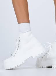 Windsor Smith Deserve Boot White In 2021 White Heel Boots White Shoes Outfit White Platform Shoes