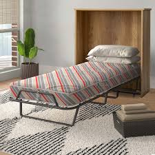Abbiamo anche strutture letto con contenitori integrati che ti aiutano a sfruttare con intelligenza lo spazio. Le Chic Arredamenti Artigianato Di Alta Qualita Made In Italy