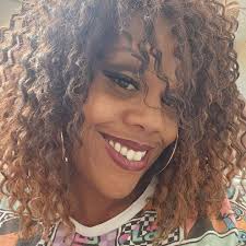 LEGACY CHECK‼️ MICHAEL JACKSON, PRINCE, ARETHA FRANKLIN, and ANGIE STONE  all passed WITHOUT a will. 85% of Black children NEVER met their  great-grandparents because NOTHING was left behind. 😔 It's time to