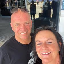 How much mint sauce is too much mint sauce…. Asking for a friend 🤣 #roast  #sunday #eats #eating #sundayroast #tasty #roastdinner