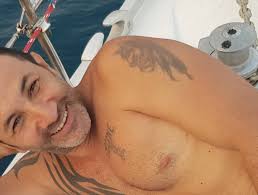 Goofing off during picture time