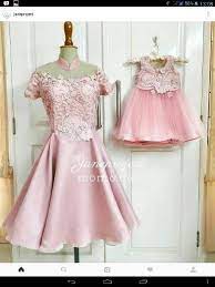 Mulai dari long dress, dress brokat, dress polkadot sampai dengan. Couple Mom Kids Pakaian Wanita Gaun Pesta Pakaian