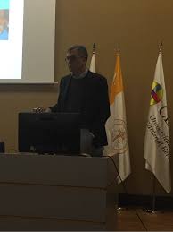Asociado/a asistencial ciencias salud uv : Artritis Reumatoide Vs Lupus Una Unica Enfermedad Y Dos Reinas