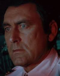 J. Holt Smith: pareja, novia, esposa, mujer, amante...