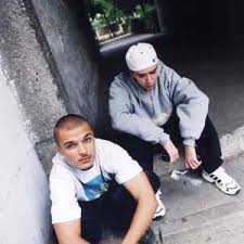 1,340 likes · 2 talking about this · 13,331 were here. Payplay Fm La Familia Mp3 Download