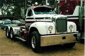 These Old Macks Are So Cool Mack Trucks Trucks Big Rig Trucks