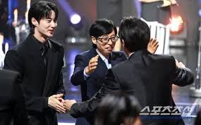 조선일보