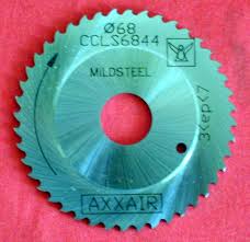 images?q=tbn:ANd9GcTYR0uN5sOFCDTXgCZ27UY8ylC_VFvQghtcXermGNYA-je2Hirl