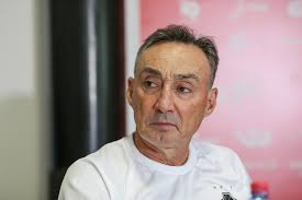 Roberto Fonseca abandona comando do River após uma partida