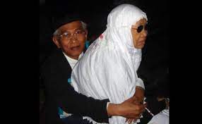 Simak dan rasakan kedalaman maknanya. Sajak Sajak Ibu Karya Gus Mus