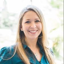 Natalie Mott's Instagram, Twitter & Facebook