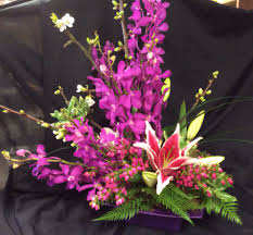 This fine monday morning i had my heart set on garden roses as my focal point the northside flower market caters more to the general public than to a wholesale customer base, and. Orchid Arrangement By Central Market Orchid Arrangements Flower Arrangements Orchids