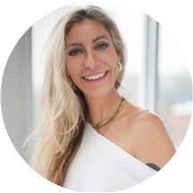 Alexis Ely's Instagram, Twitter & Facebook