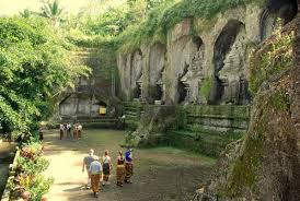 Di balik arsitektur bali ternyata terdapat filosofi dan keunikan yang menarik, lo! Tempat Tempat Menarik Di Bali Jombercuti