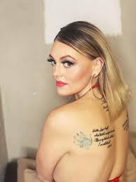 My name is Ale' I am a makeup artist based in Williston, I am currently  available to take new clients. I can travel to you if need be. Please  private message me