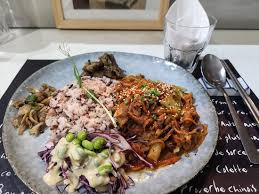 An autotroph is an organism that can make its own food for energy. Top 3 Korean Food In Tournefeuille France
