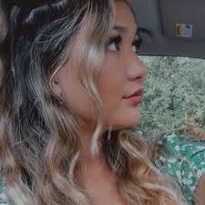 Stephanie Rzayeva (@StephanieRzayev)