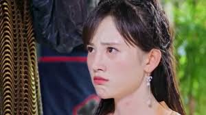 Visual khác lạ của Cúc Tịnh Y ở phim đầu tay 6 năm trước: Thân hình nảy nở  gợi cảm, liệu có son phấn lòe loẹt như hiện tại?