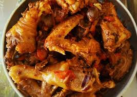 Wash the chicken pieces after drying the skin over open fire. Chicken Delicacies Here Is A Simple Recipe For Kuku Kienyeji You Will Love