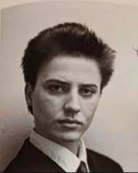 Nancy Lewallen's Instagram, Twitter & Facebook