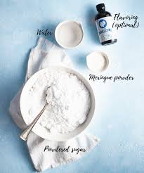 To prepare this recipe, combine all the ingredients in a large bowl and mix (with a hand test the icing for outline consistency by piping a small amount through a decorative tip. The Ultimate Guide To Royal Icing The Simple Sweet Life