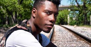 Chris Hills: Boxing at a Moment's Notice