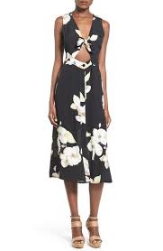 The Pattern You Need In Your Closet Dresses Floral Dress Summer Summer Dresses