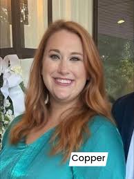 Help! Someone better at photoshop than I am, please share a picture of  Shadowheart with red hair. A character in a book im reading is described  kinda like her but with red