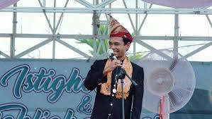 Aplikasi ceramah agama islam bersama ustadz abdul somad ini memberikan siraman rohani kepada umat islam. Ustadz Abdul Somad Dilaporkan Ke Polisi Terkait Dugaan Penistaan Agama Nawacita