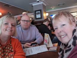 Casual moms night out spot with apps and wine?