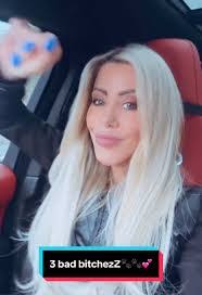 Jennifer Sporer's Instagram, Twitter & Facebook