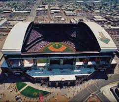 Chase Field Is An Entirely Different Ballpark With The Roof And Panels Open  : R/Azdiamondbacks